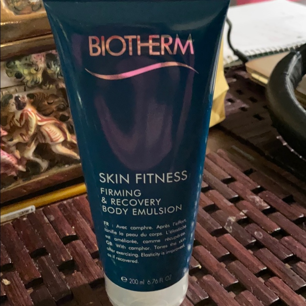 Biotherm skin fitness and body emulsion